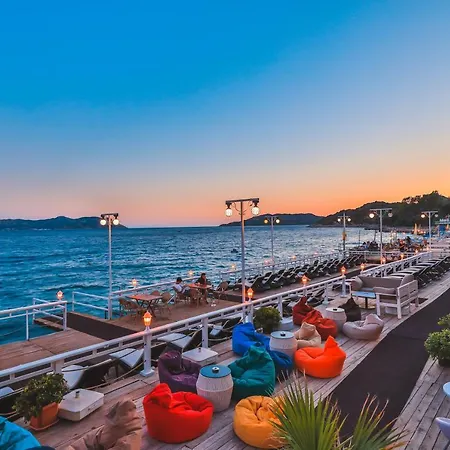 سونا - للكبار فقط فندق 3*